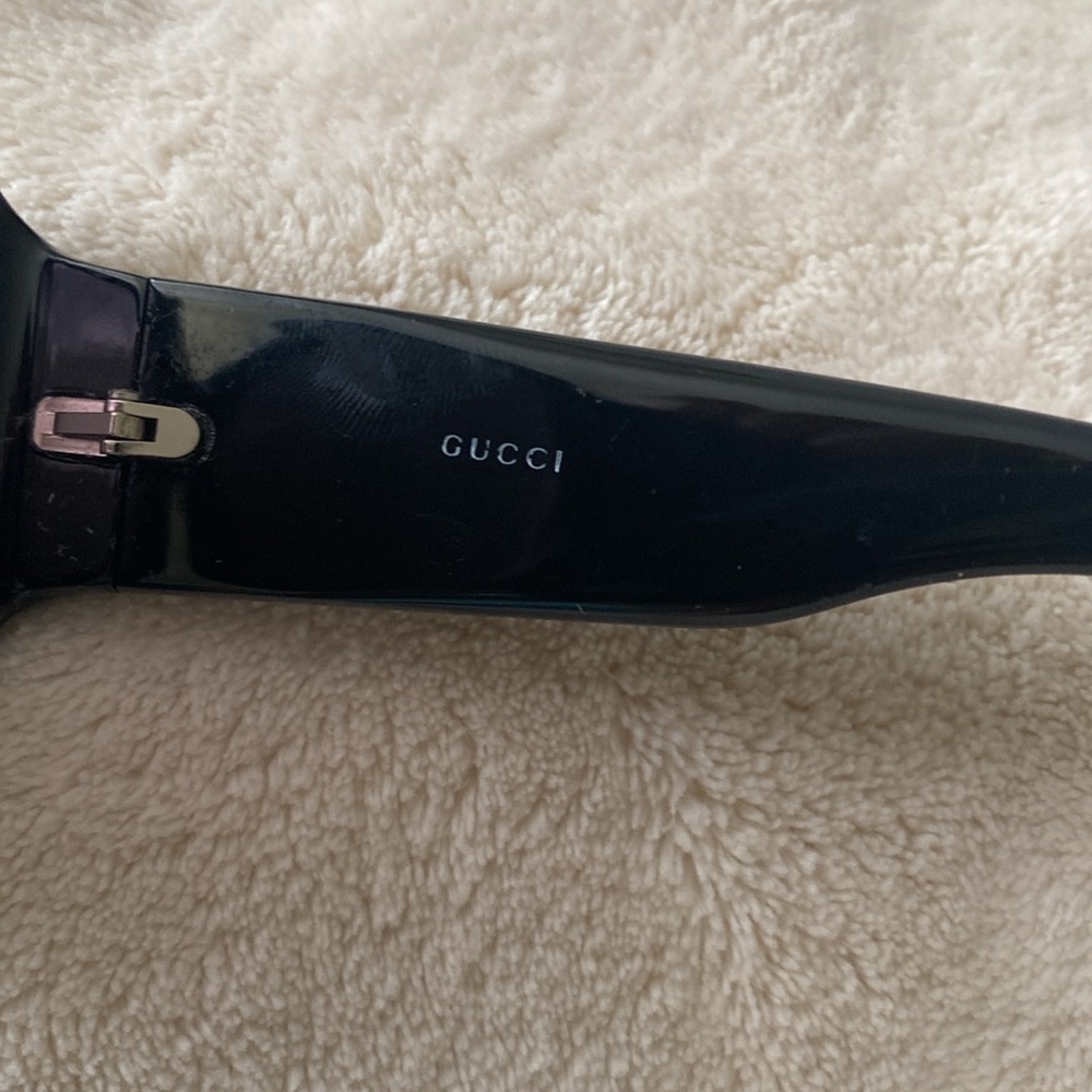 Gucci sunglasses 🕶️ - Picture 10 of 10